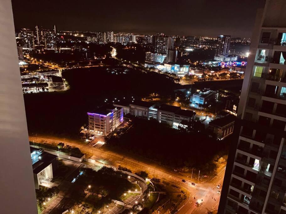 Couples Mind Relaxing Highfloor Staycation 9 Cyberjaya Exterior photo